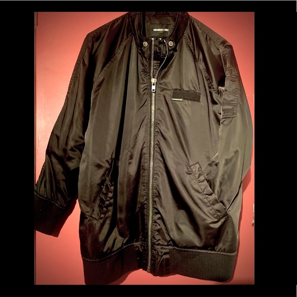 Members Only Sweater / Jacket - Picture 3 of 6